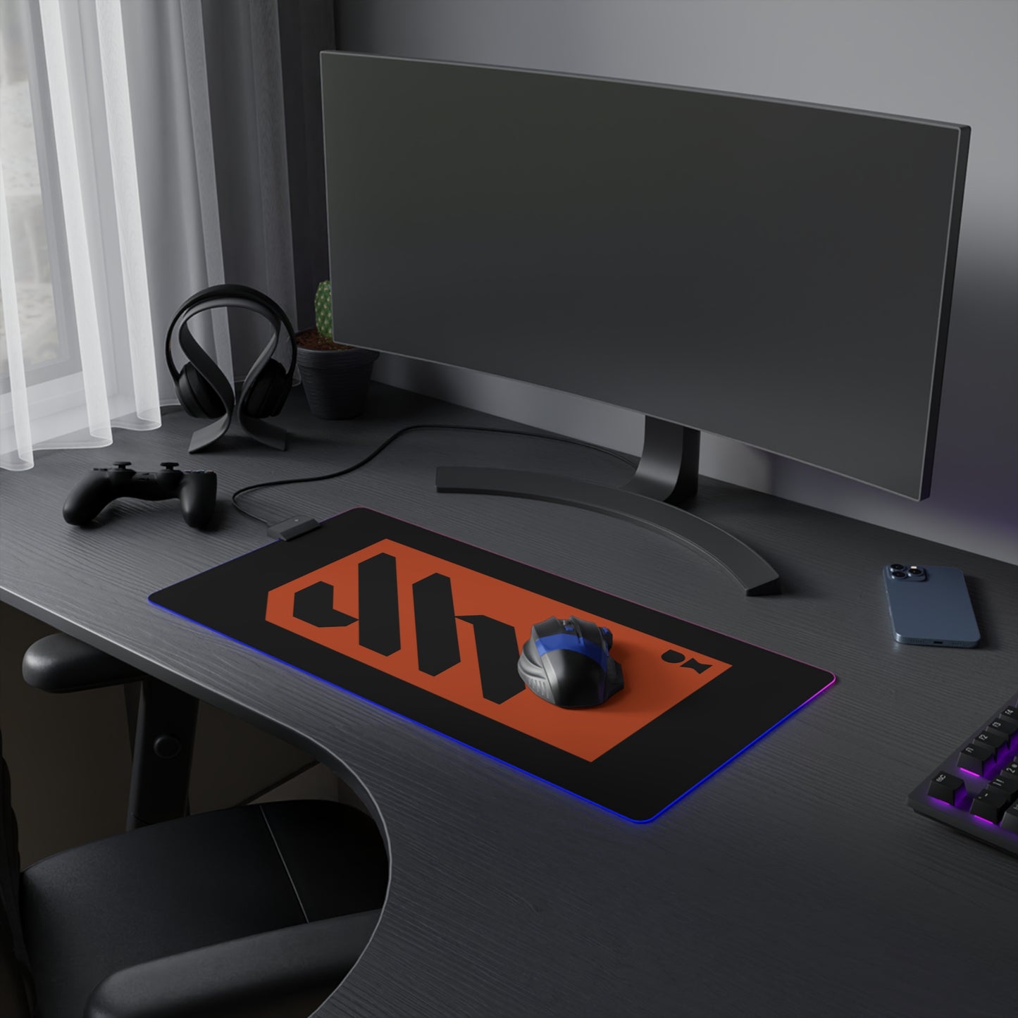 DeshHere - Premium LED Gaming Mouse Pad